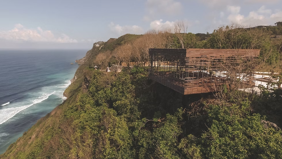 Flat-roofed pavilions along the cliff edge, Alila Villas Uluwatu